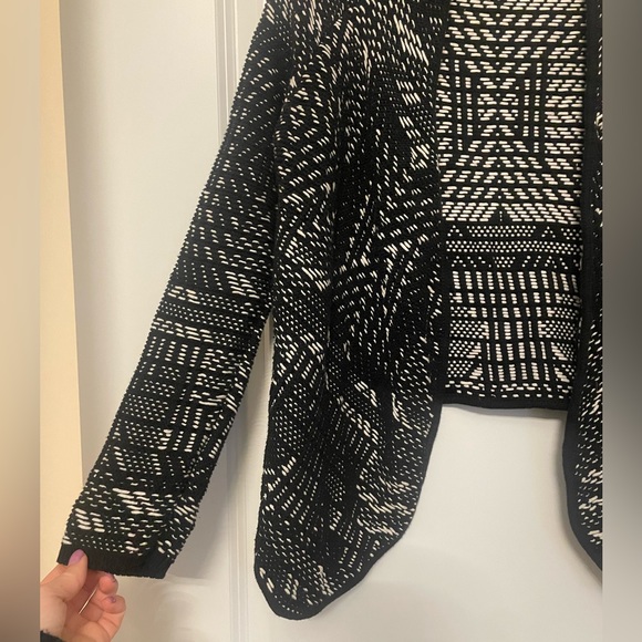 Abstract Knitted open cardigan - Picture 3 of 3